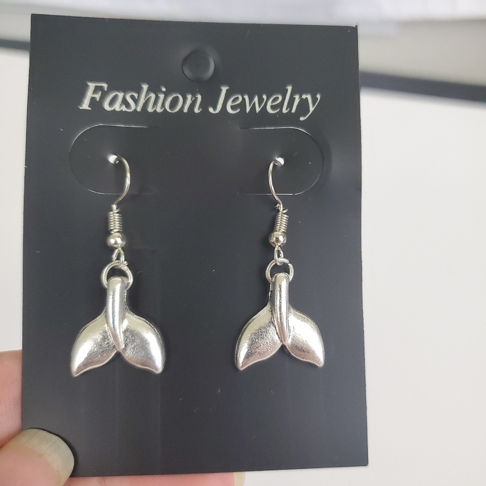 4 for $20 fishtail earring